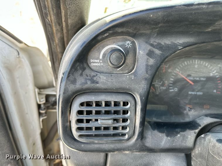 image for item LR9654 1998 Dodge Ram 3500  flatbed pickup truck