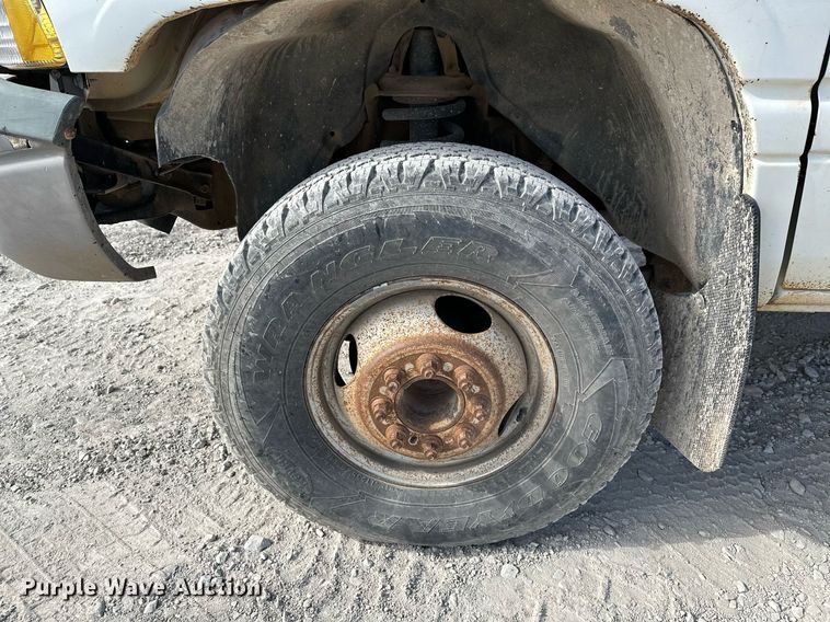 image for item LR9654 1998 Dodge Ram 3500  flatbed pickup truck