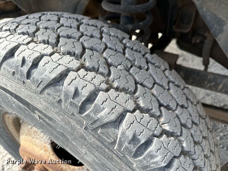 image for item LR9654 1998 Dodge Ram 3500  flatbed pickup truck