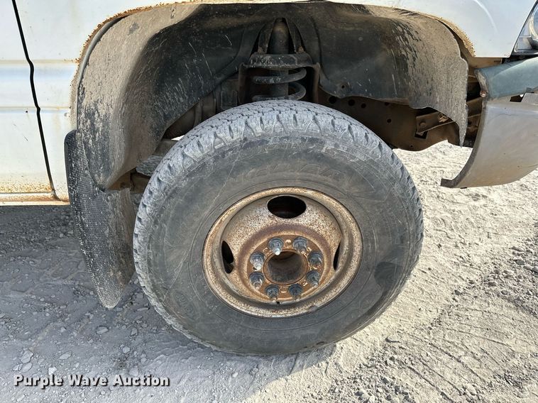 image for item LR9654 1998 Dodge Ram 3500  flatbed pickup truck