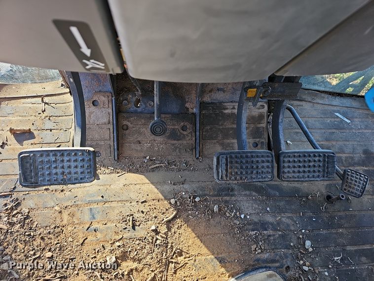 image for item LR9656 Kubota M108S  MFWD tractor