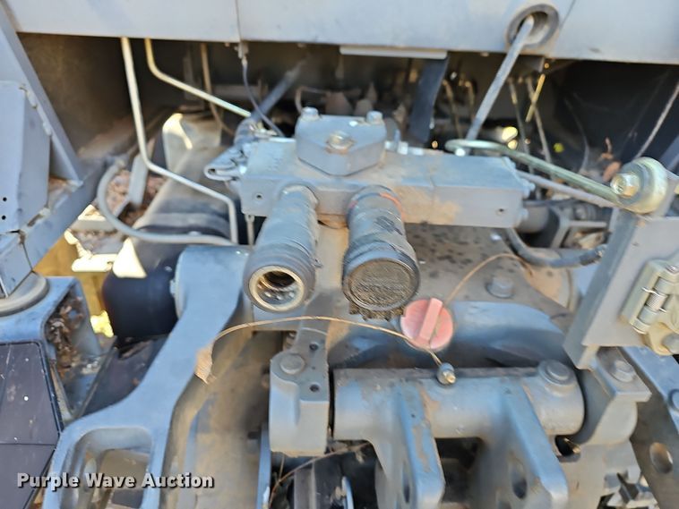 image for item LR9656 Kubota M108S  MFWD tractor