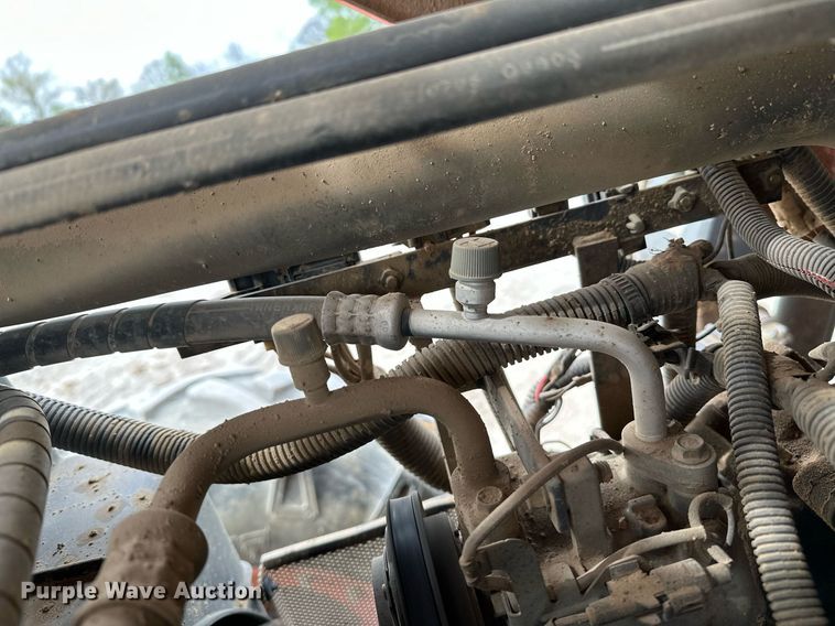 image for item LR9656 Kubota M108S  MFWD tractor