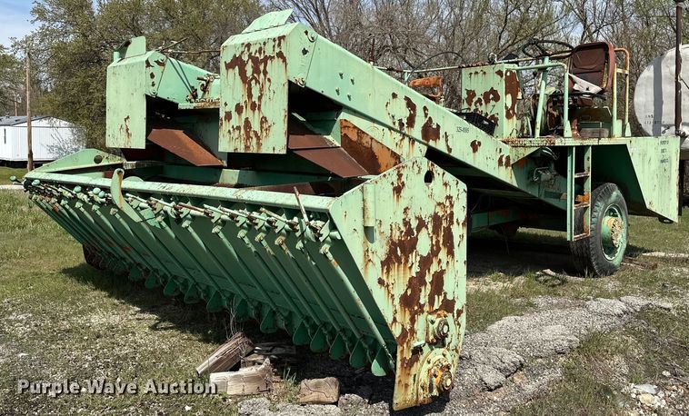 image for item LR9657 Koehring K  chip spreader