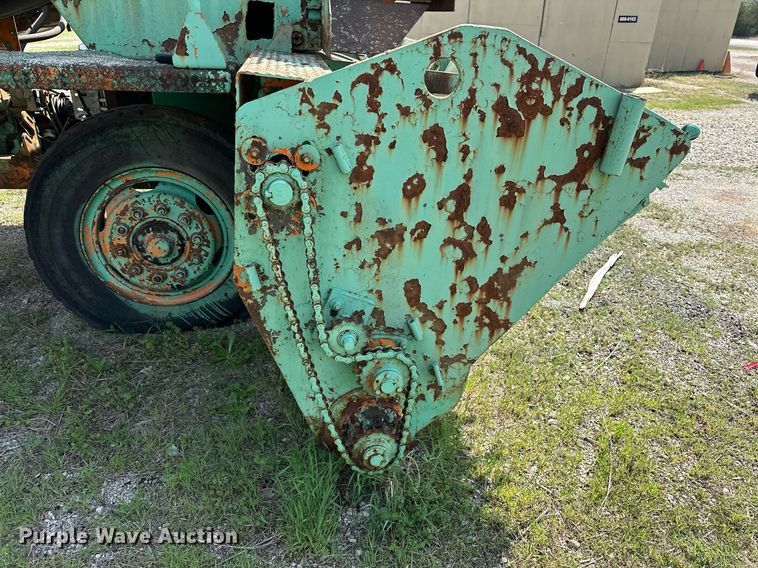 image for item LR9657 Koehring K  chip spreader