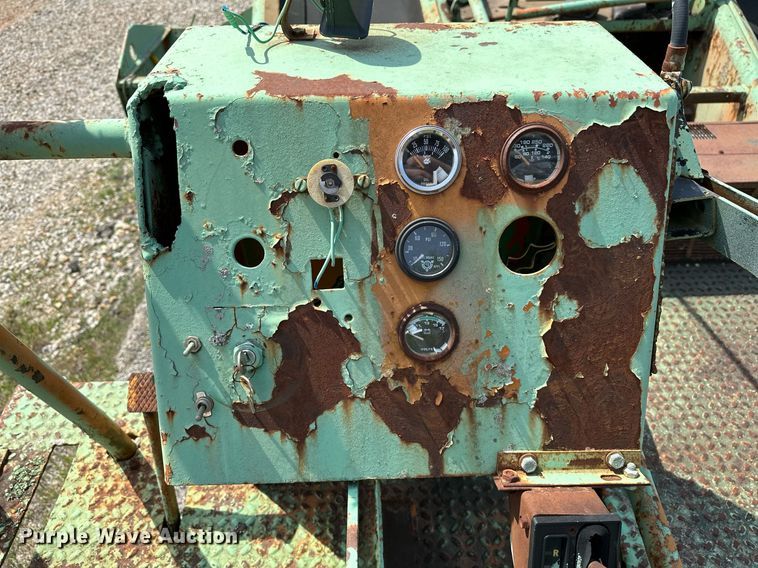 image for item LR9657 Koehring K  chip spreader