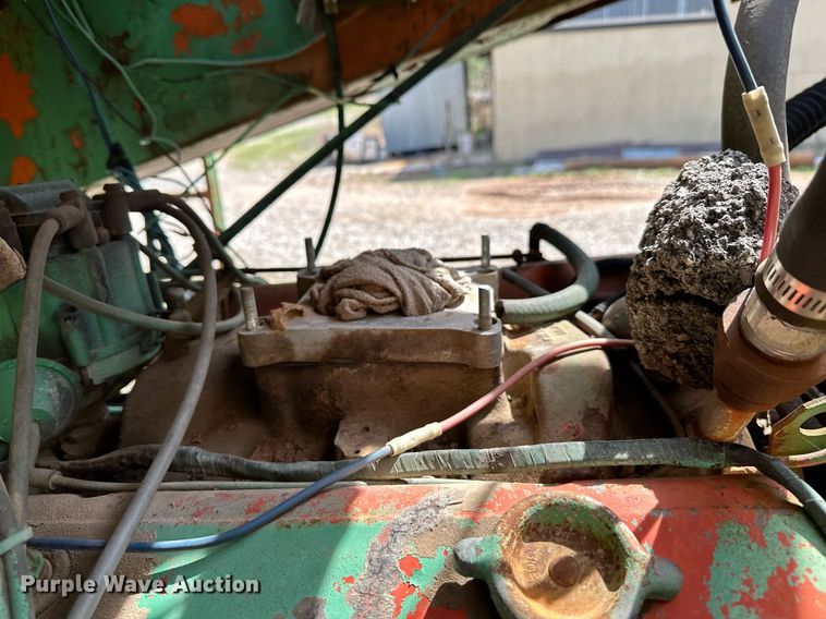 image for item LR9657 Koehring K  chip spreader