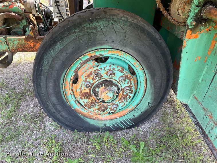 image for item LR9657 Koehring K  chip spreader