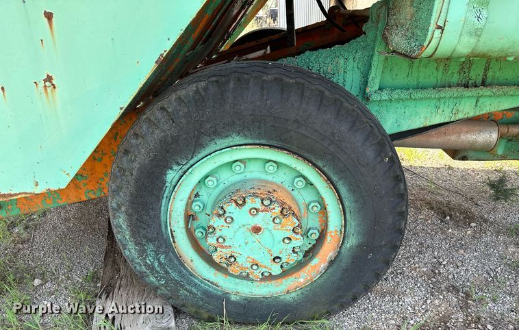 image for item LR9657 Koehring K  chip spreader