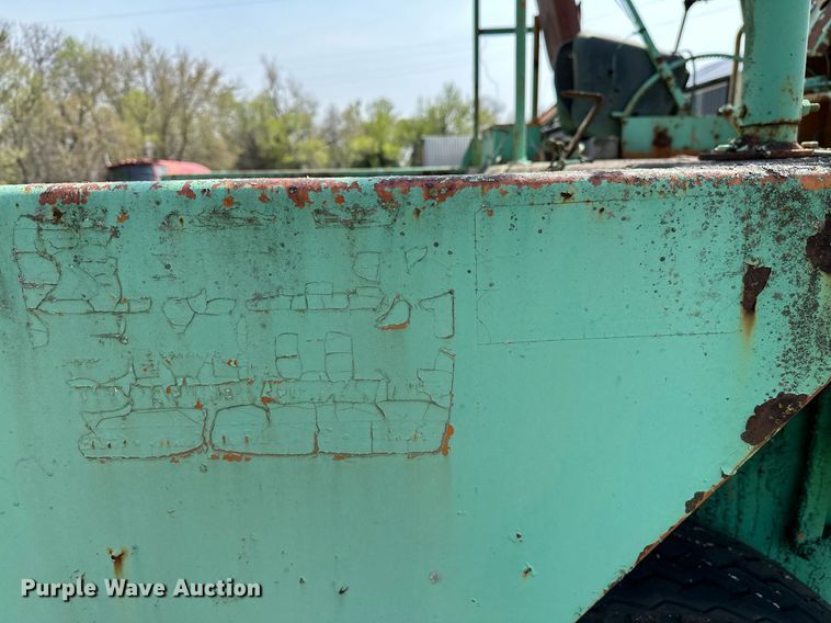 image for item LR9657 Koehring K  chip spreader