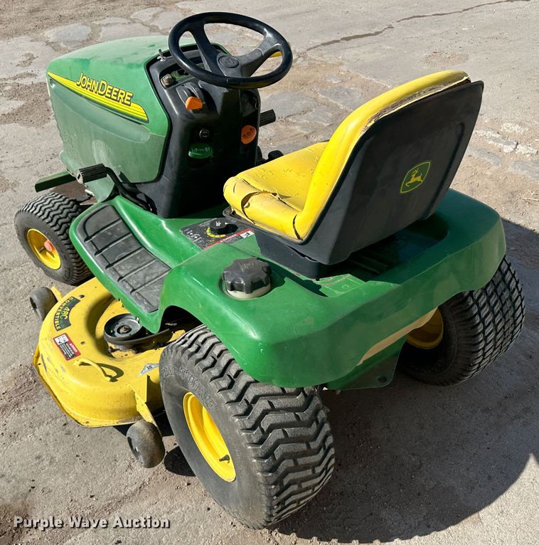 image for item LT9274 John Deere LT180  lawn mower