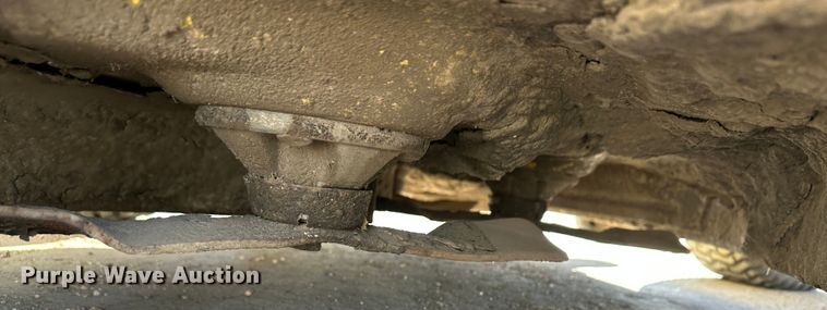 image for item LT9274 John Deere LT180  lawn mower