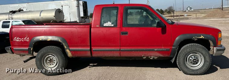 image for item LT9275 1998 Chevrolet K2500  Ext. Cab pickup truck