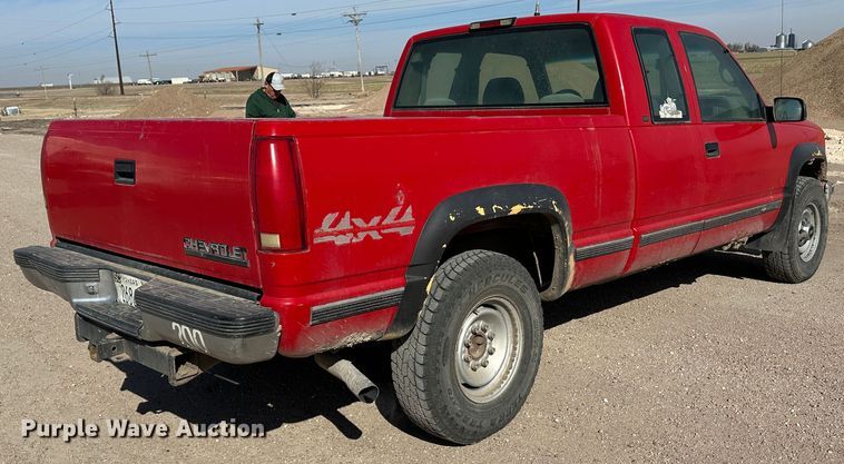 image for item LT9275 1998 Chevrolet K2500  Ext. Cab pickup truck