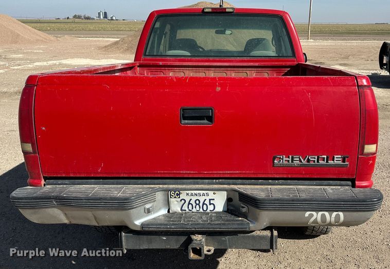 image for item LT9275 1998 Chevrolet K2500  Ext. Cab pickup truck