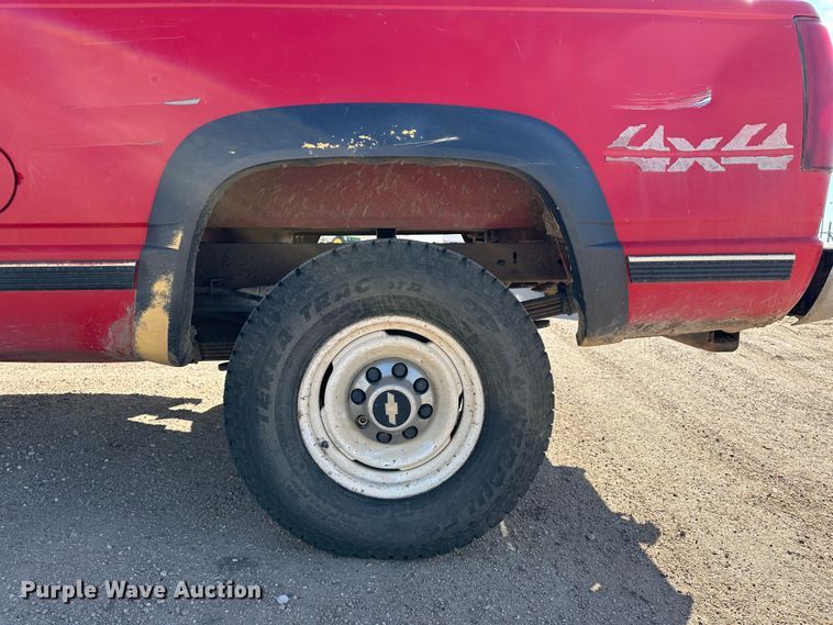 image for item LT9275 1998 Chevrolet K2500  Ext. Cab pickup truck