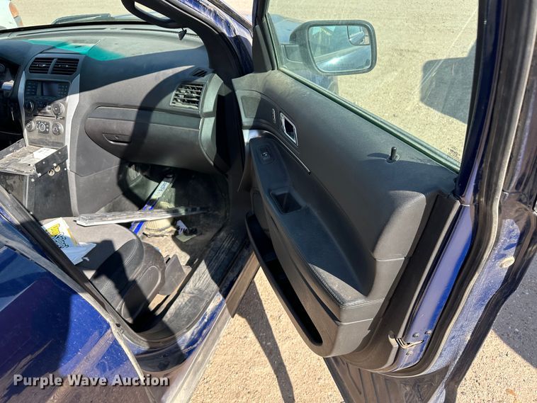 image for item LT9276 2015 Ford Explorer Police Interceptor  SUV