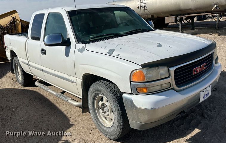 image for item LT9277 2002 GMC Sierra 1500  Ext. Cab pickup truck