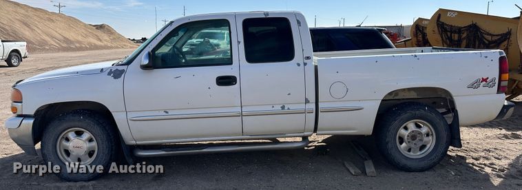 image for item LT9277 2002 GMC Sierra 1500  Ext. Cab pickup truck