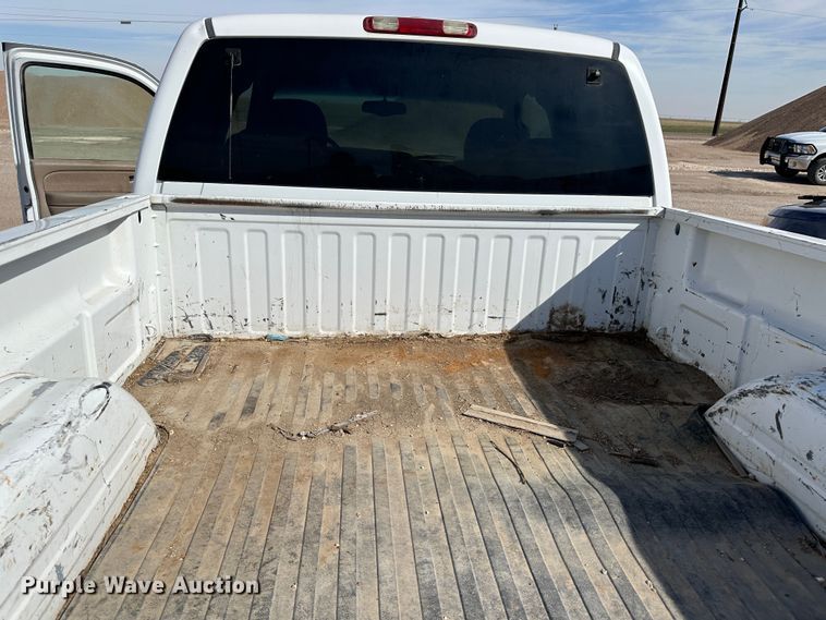 image for item LT9277 2002 GMC Sierra 1500  Ext. Cab pickup truck