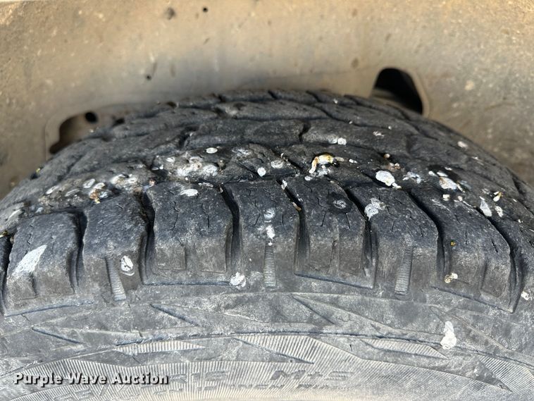 image for item LT9277 2002 GMC Sierra 1500  Ext. Cab pickup truck