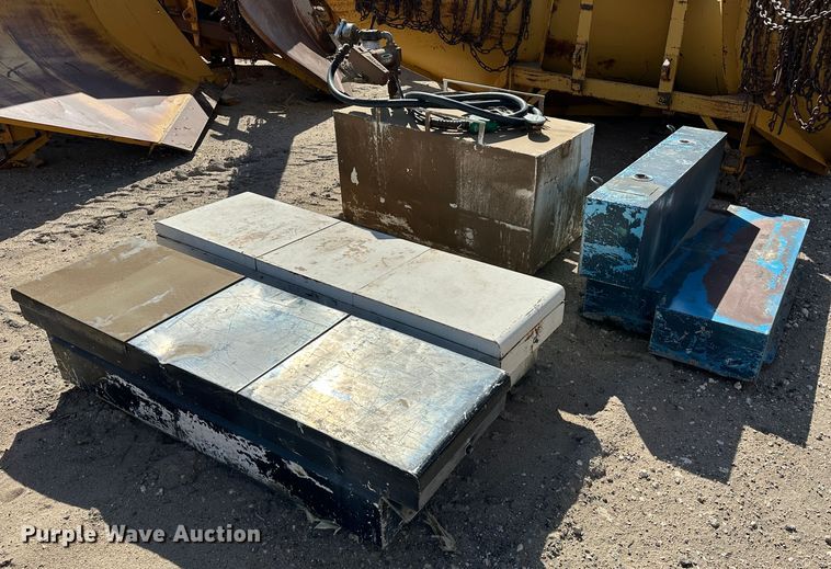 image for item LT9280 Automotive parts