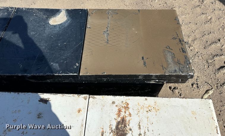 image for item LT9280 Automotive parts