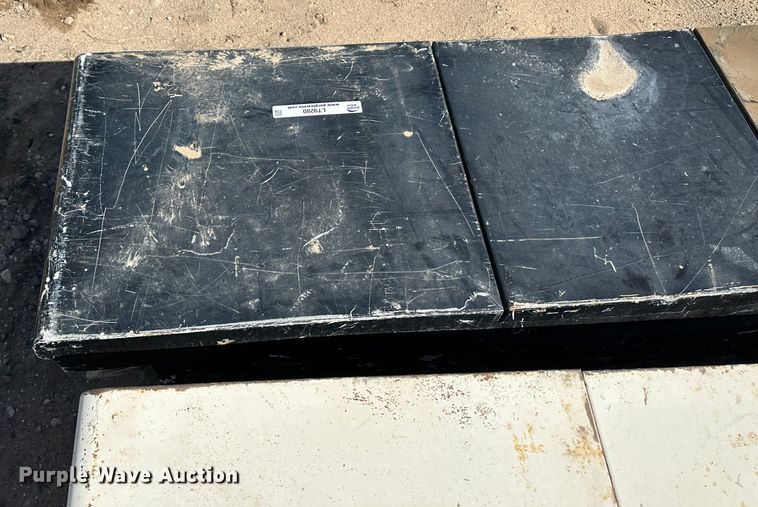 image for item LT9280 Automotive parts