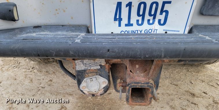 image for item LV9391 2004 Chevrolet Silverado 2500 HD  pickup truck