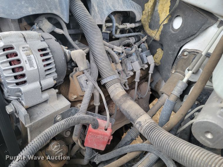 image for item LV9391 2004 Chevrolet Silverado 2500 HD  pickup truck