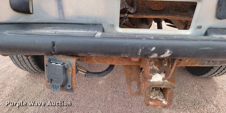 image for item LV9393 2004 Chevrolet Silverado 2500  Crew Cab pickup truck