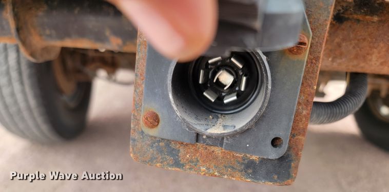 image for item LV9393 2004 Chevrolet Silverado 2500  Crew Cab pickup truck