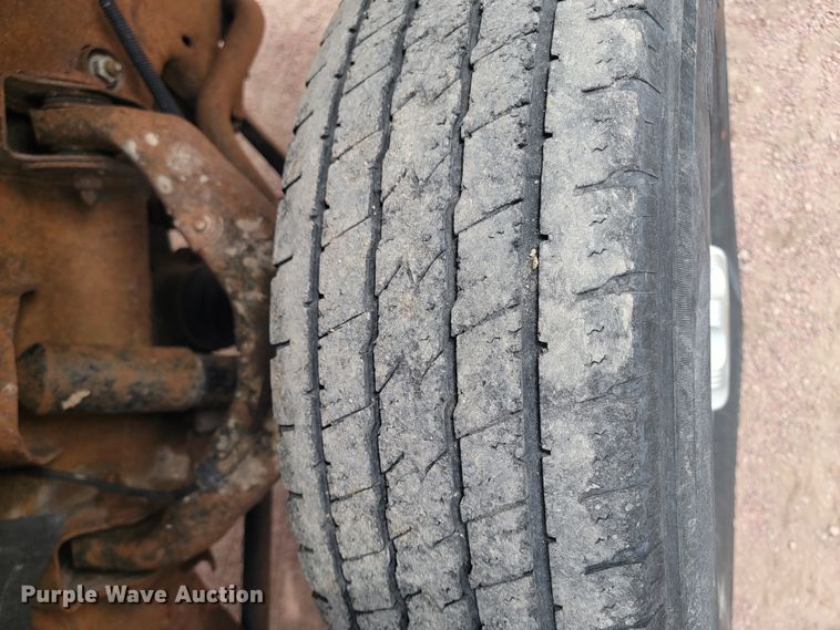 image for item LV9393 2004 Chevrolet Silverado 2500  Crew Cab pickup truck