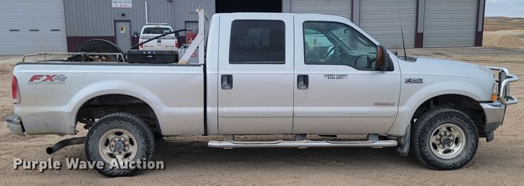 image for item LV9394 2003 Ford F250 Super Duty Lariat  Crew Cab pickup truck