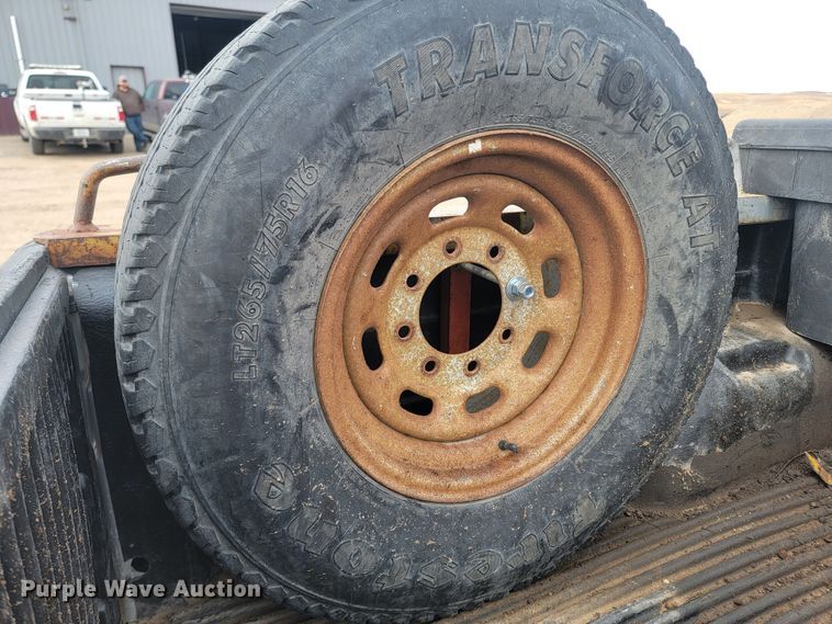 image for item LV9394 2003 Ford F250 Super Duty Lariat  Crew Cab pickup truck