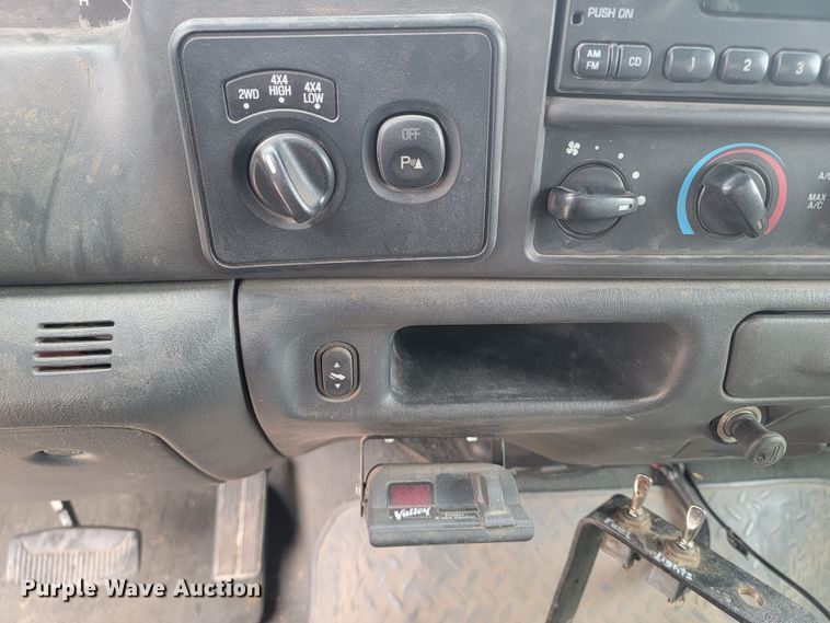 image for item LV9394 2003 Ford F250 Super Duty Lariat  Crew Cab pickup truck