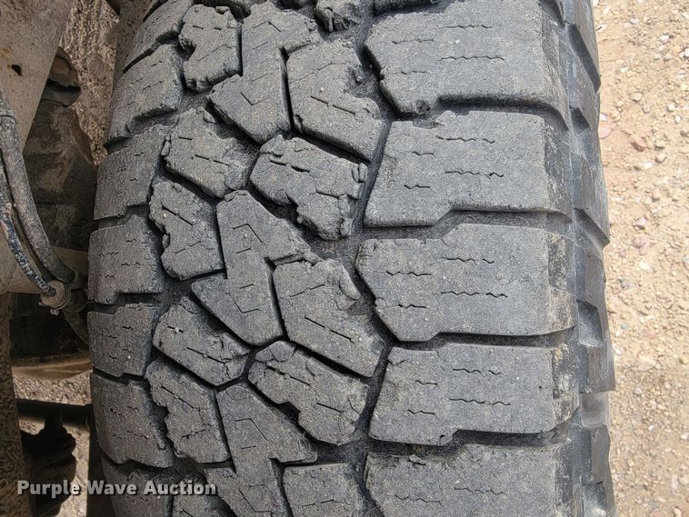 image for item LV9394 2003 Ford F250 Super Duty Lariat  Crew Cab pickup truck