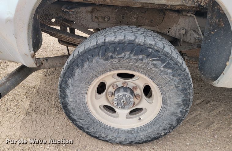 image for item LV9394 2003 Ford F250 Super Duty Lariat  Crew Cab pickup truck