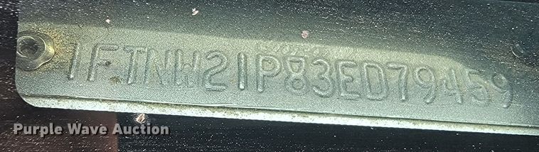 image for item LV9394 2003 Ford F250 Super Duty Lariat  Crew Cab pickup truck