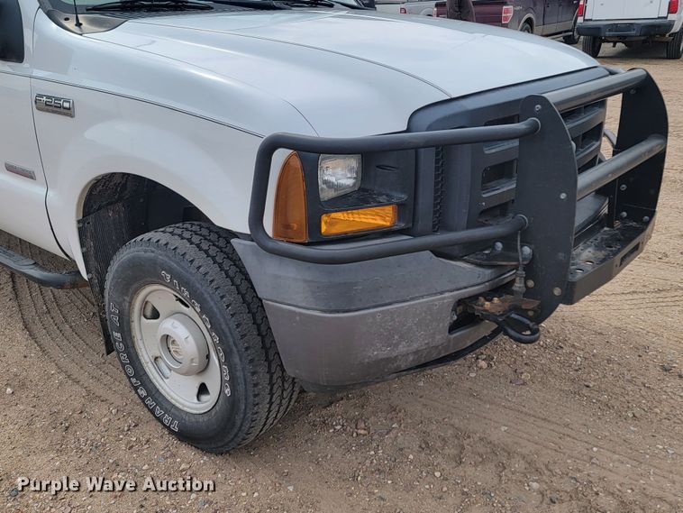 image for item LV9395 2006 Ford F250 Super Duty XL  SuperCab pickup truck