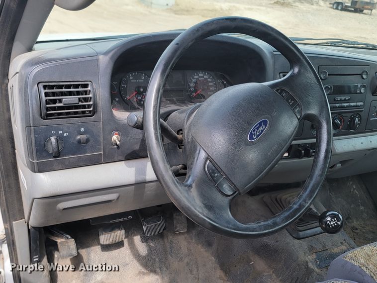 image for item LV9395 2006 Ford F250 Super Duty XL  SuperCab pickup truck