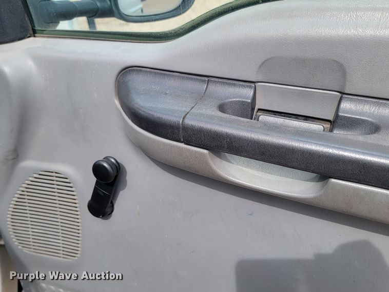 image for item LV9395 2006 Ford F250 Super Duty XL  SuperCab pickup truck