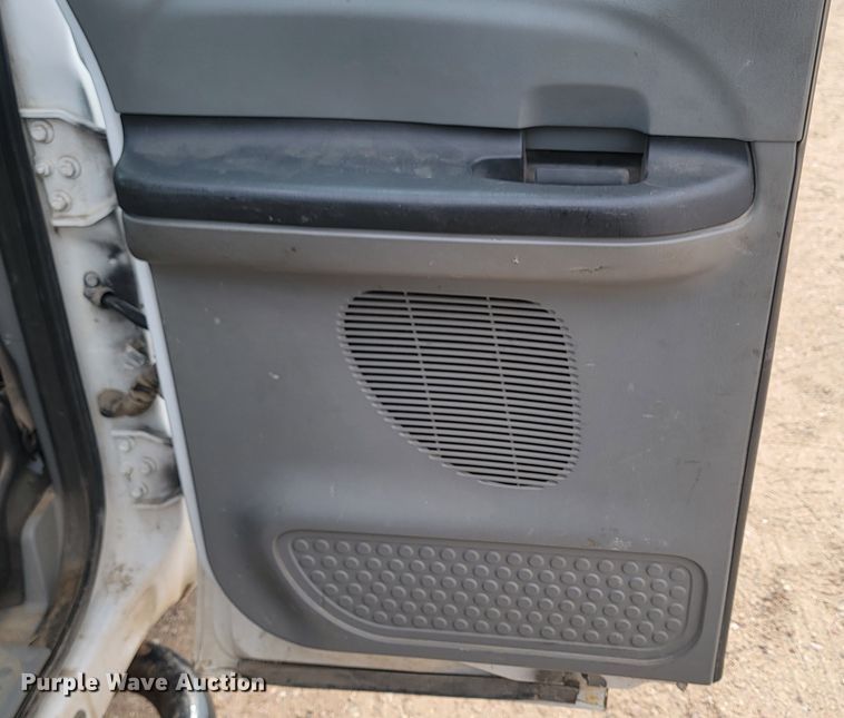 image for item LV9395 2006 Ford F250 Super Duty XL  SuperCab pickup truck