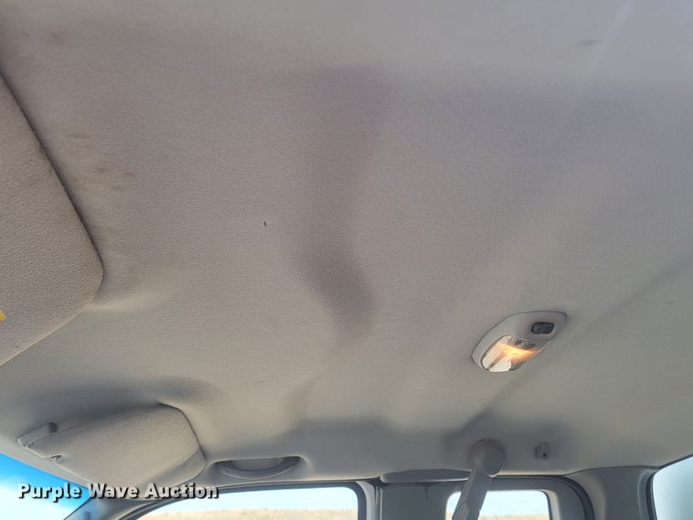 image for item LV9396 2004 Ford F350 Super Duty XL  SuperCab pickup truck