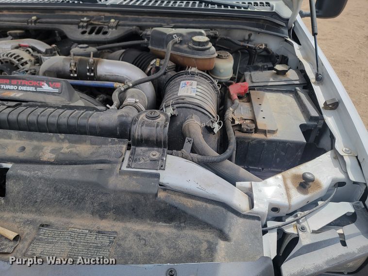 image for item LV9396 2004 Ford F350 Super Duty XL  SuperCab pickup truck