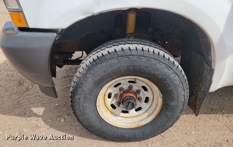 image for item LV9396 2004 Ford F350 Super Duty XL  SuperCab pickup truck