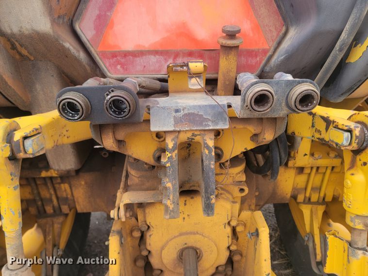 image for item LV9398 1995 John Deere 5300  tractor