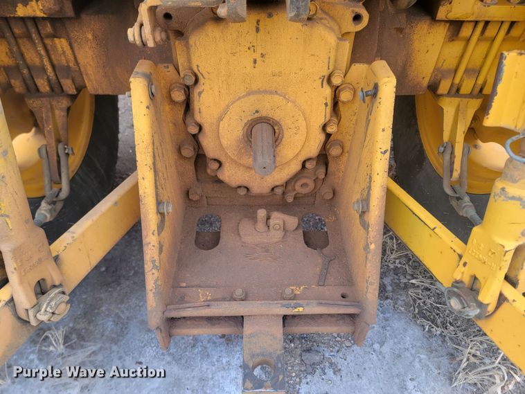 image for item LV9398 1995 John Deere 5300  tractor