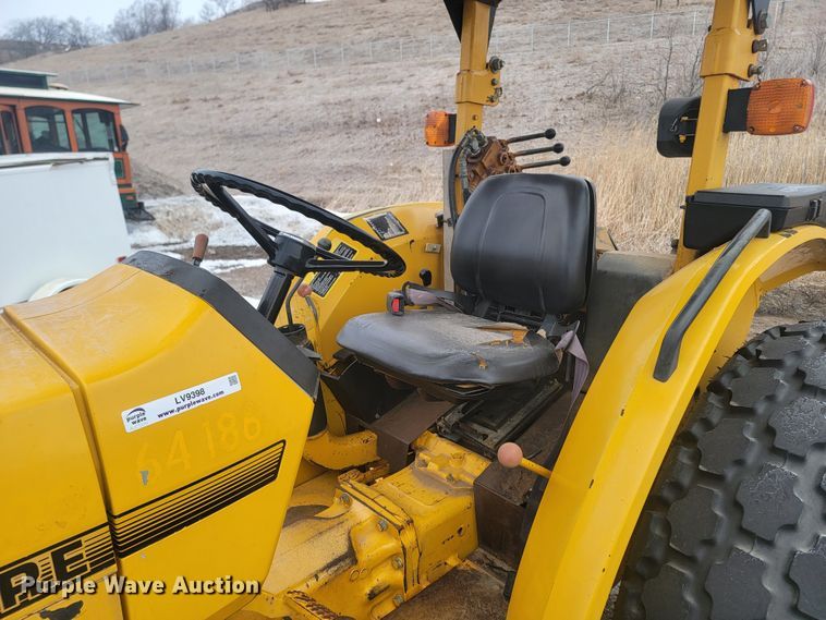 image for item LV9398 1995 John Deere 5300  tractor