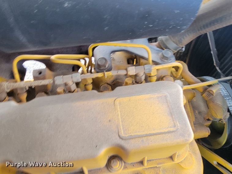 image for item LV9398 1995 John Deere 5300  tractor